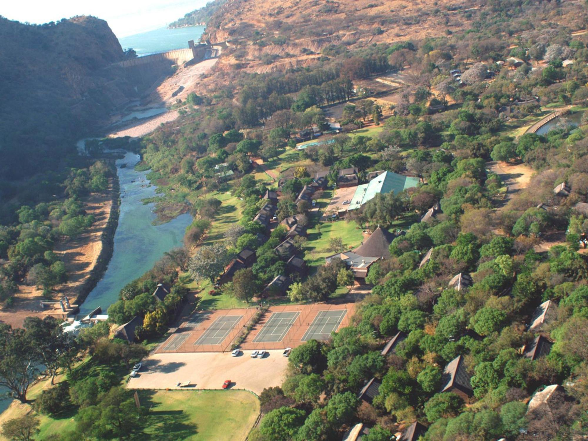 Mount Amanzi Resort
